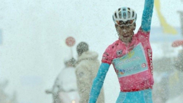 La vittoria di Vincenzo Nibali alle Tre Cime di Lavaredo nel 2013.