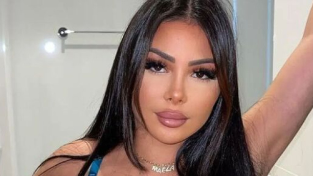 Maeva Ghennam soup&ccedil;onne qu&rsquo;elle est enceinte