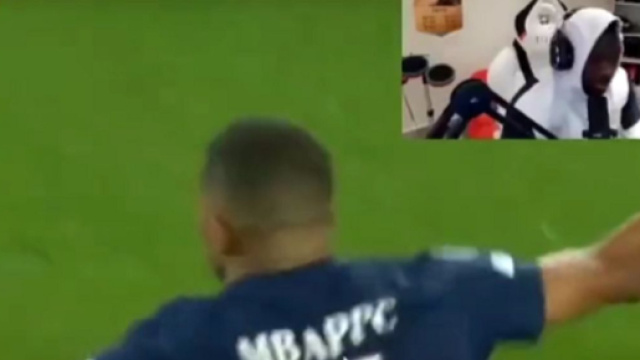 Alphonso Davies tacle Kylian Mbapp&eacute; sur le penaltygate en direct et fait le buzz (capture YouTube)
