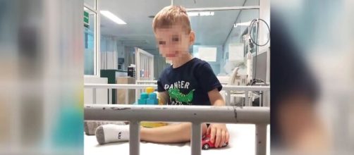 Oliver tiene dos a&ntilde;os y un grave c&aacute;ncer en el cerebro (Captura de v&iacute;deo)