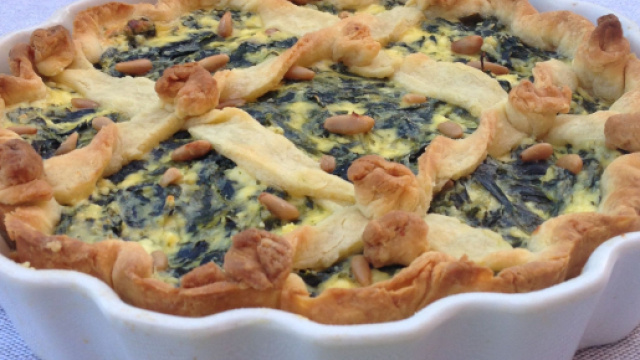 Crostata contadina di verdure, colorata e squisita.