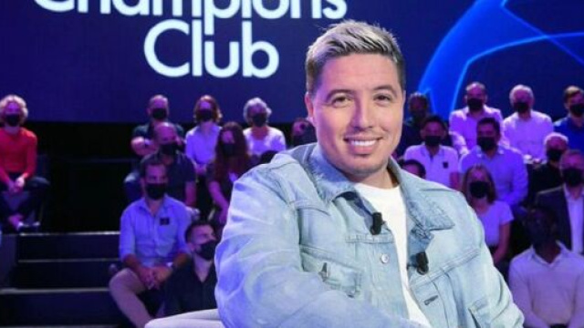 Samir Nasri remet Laure Boulleau &agrave; sa place dans le CFC et fait le buzz (capture YouTube)