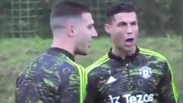 Cristiano Ronaldo savoure un petit pont &agrave; l'entrainement, Twitter le d&eacute;zingue (capture RMC Sport)