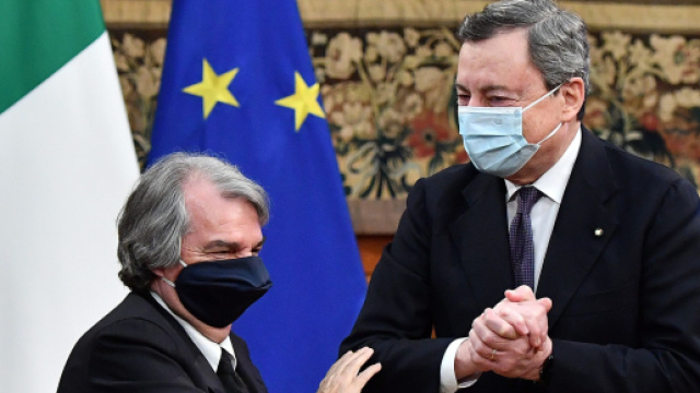 Infermieri e Oss, aumenti stipendi e arretrati fino a 4.500&euro; nel cedolino di novembre 2022.