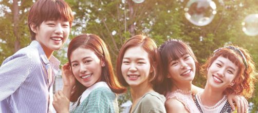 'Hello, my twenties!' est&aacute; dispon&iacute;vel na Netflix (Divulga&ccedil;&atilde;o/Netflix)