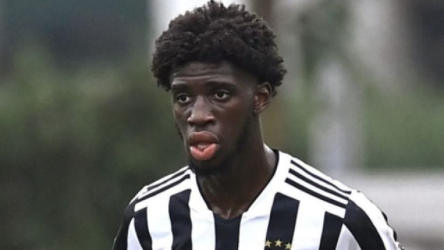 Iling Junior, centrocampista della Juve.