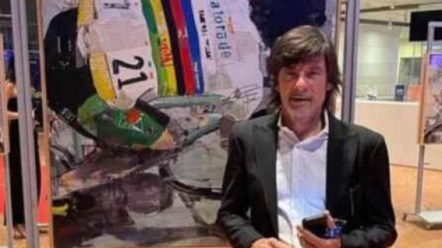 Ragazzo morto in bici, Gianni Bugno: 'Evitare cuffiette e cellulare, casco obbligatorio'.