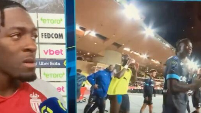 Axel Disasi en col&egrave;re contre l'arbitrage de Benoit Bastien. (cr&eacute;dit Prime Video)