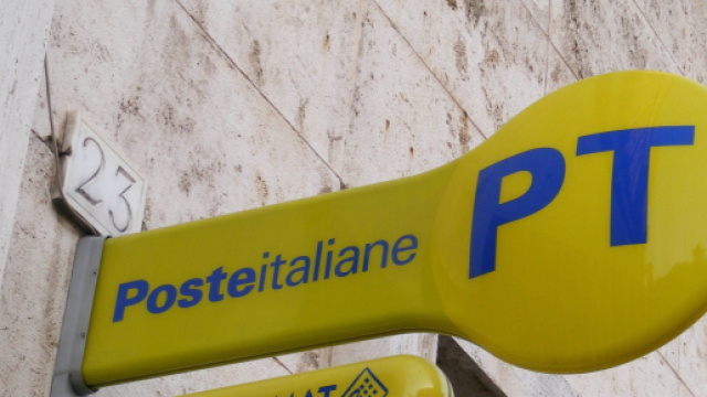 Poste cerca operatori di sportello, portalettere e consulenti