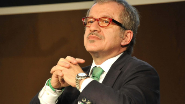 Roberto Maroni si &egrave; spento a 67 anni: l'ex ministro dal 2021 lottava con una malattia.