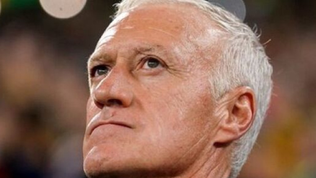 Deschamps s'emm&ecirc;le les pinceaux en &eacute;voquant Konat&eacute;, Riolo et Rothen se moquent (capture YouTube)