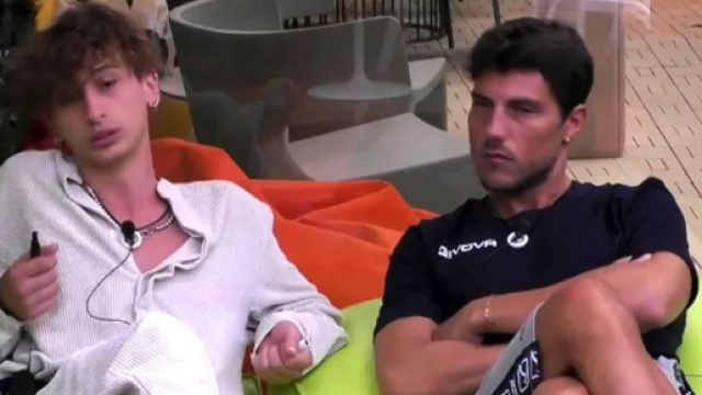 GF Vip, Daniele fa preoccupare George: 'Non guardare me, io sono ad un passo dalla morte'.