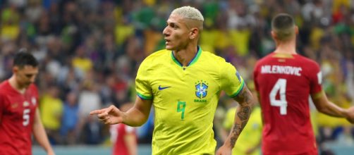 Richarlison foi o autor dos 2 gols na estreia da sele&ccedil;&atilde;o brasileira (Reprodu&ccedil;&atilde;o/Twitter/@FIFAWorldCup)