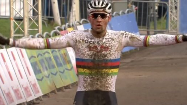 Mathieu Van der Poel inizia la stagione del ciclocross il 27 novembre a Hulst.