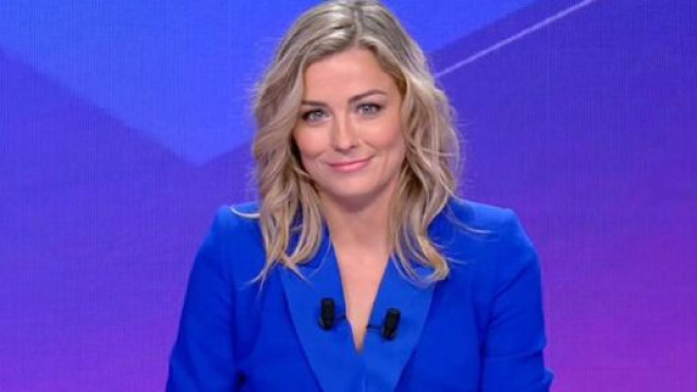 Mini-short et maillot des Bleus, Laure Boulleau encourage l'&eacute;quipe de France &agrave; sa fa&ccedil;on (capture YouTube)