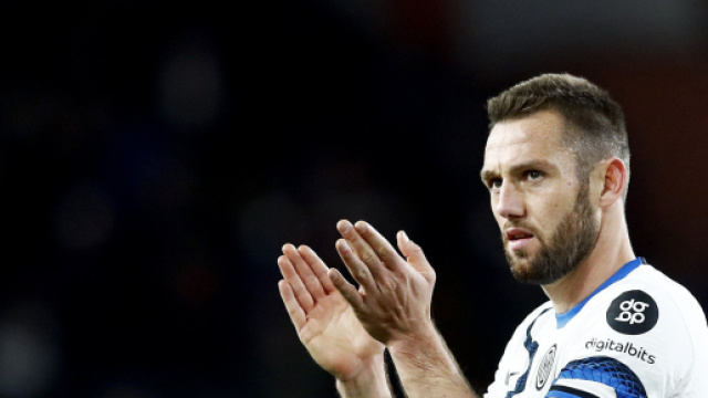Milan, possibile interesse per De Vrij
