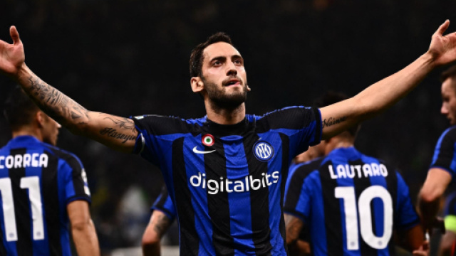 Calhanoglu sarebbe nel mirino di molti top club