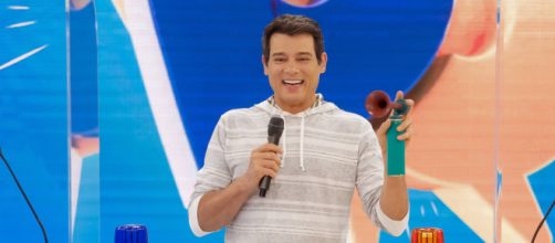 O apresentador de televis&atilde;o Celso Portiolli n&atilde;o p&ocirc;de participar do Teleton, mas contou que sua sa&uacute;de est&aacute; 'zeradinha' (Reprodu&ccedil;&atilde;o/SBT)