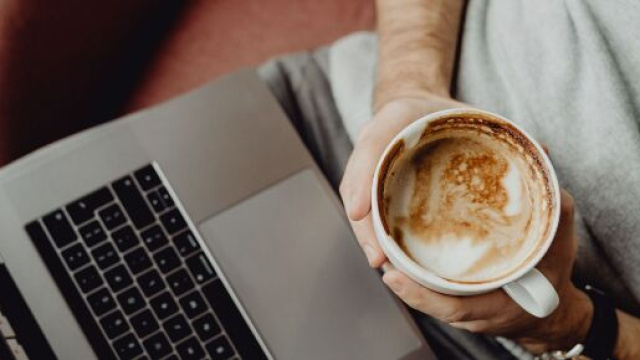 L'oroscopo del 9 novembre e le pagelle: giornata impegnativa per i Pesci.