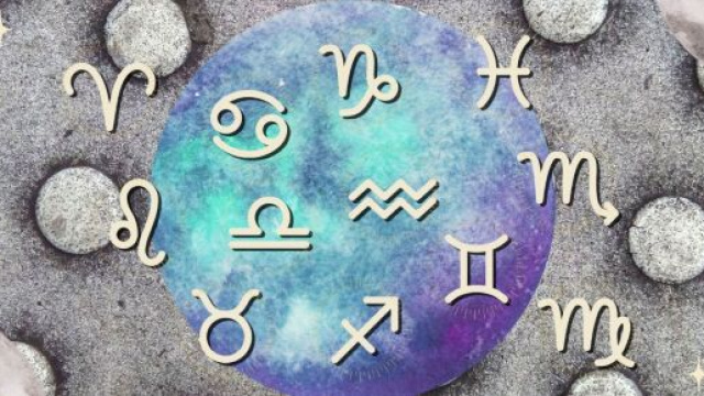 Oroscopo e classifica weekend 12 e 13 novembre: chiarimenti per Bilancia.