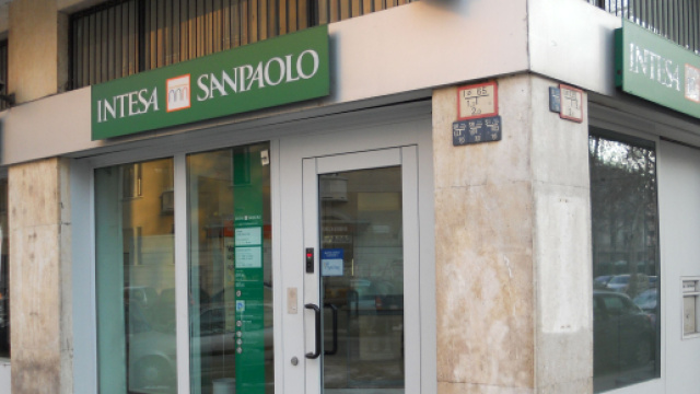 Intesa Sanpaolo cerca personale in ufficio e guardie giurate