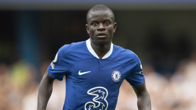 L'Inter pensa a N'Golo Kant&eacute; a centrocampo.