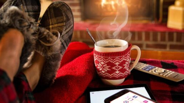 L'oroscopo del 2 dicembre e pagelle: giornata da 6,5 per i Gemelli.