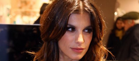 Moda, le tendenze inverno 2023: la jumpsuit di Elisabetta Canalis e il minidress