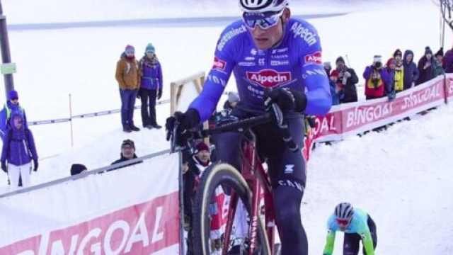 Ciclocross, Mathieu van der Poel in azione in Val di Sole.