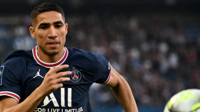 Inter, suggestione Hakimi per il dopo Dumfries.