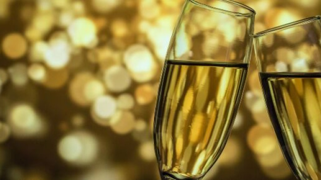 L'oroscopo e classifica settimana dal 26 dicembre 2022 al 1&deg; gennaio 2023: Toro fortunato.