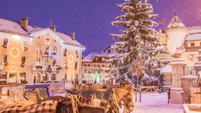 Previsioni astrologiche del 25 dicembre: Toro attento, Bilancia allegra.