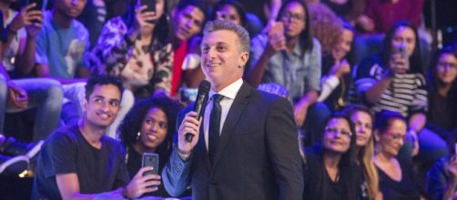 Melhores do Ano: Osmar Prado e Bella Campos ganham trof&eacute;us como melhor ator e atriz coadjuvantes. (Repdou&ccedil;&atilde;o/Blastingnews).