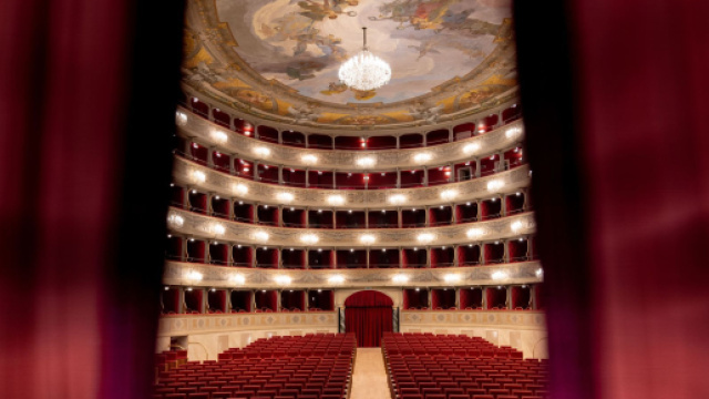 Teatro, un idea per attendere il Capodanno (immagine di repertorio).