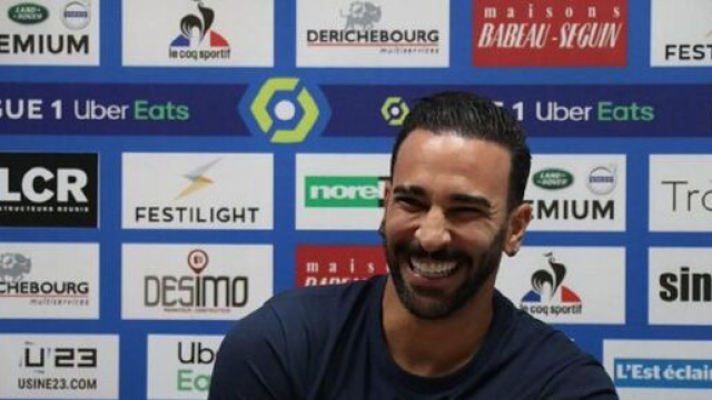 'Tu m'apprends Angel', Adil Rami se moque d'Angel Di Maria (capture YouTube)