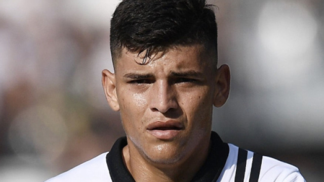 In foto Kevin Agudelo, giocatore dello Spezia.