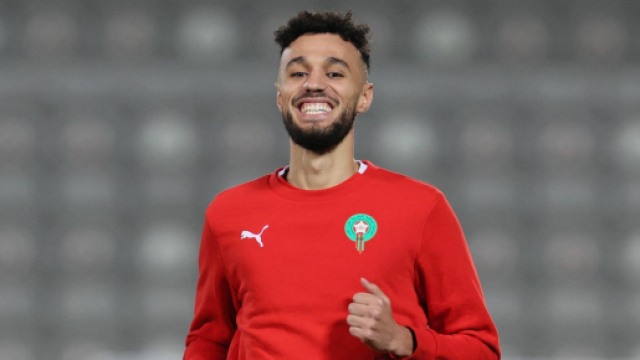 Mercato Inter: Mazraoui possibile sostituto di Dumfries