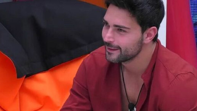GFVip 7, Marzano su Davide Donadei: 'Lui quando era con Chiara, &egrave; stato con Arianna'.