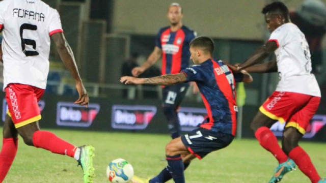 Crotone, Giannotti verso la cessione