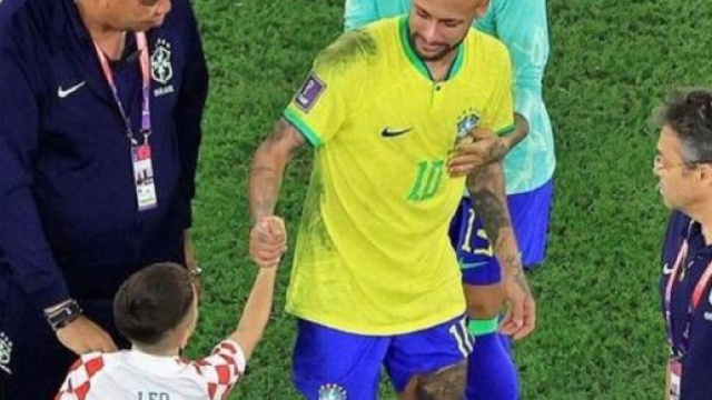 Coupe du monde : Le fils de Perisic console Neymar et &eacute;meut la Toile (capture YouTube)