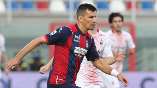 Crotone, Golemic ancora in rossobl&ugrave;