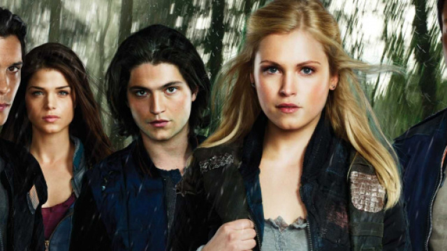 The 100, gli attori Eliza Taylor e Bob Morley diventeranno genitori.