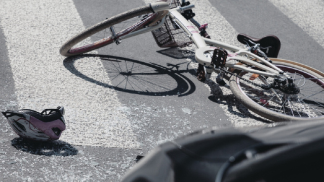 Ciclismo, 'investire un ciclista per educarne 100': continua il processo contro l'hater della rete.