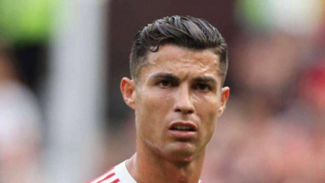 Cristiano Ronaldo, giocatore portoghese.