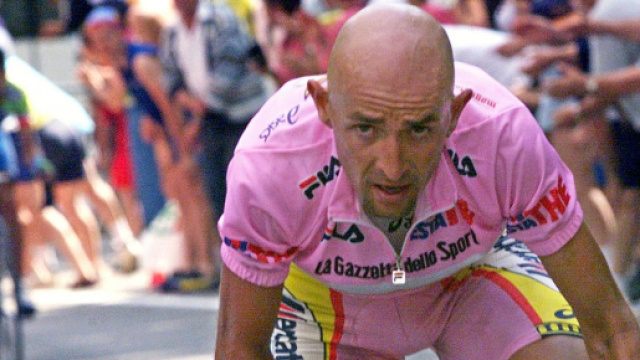 Ciclismo, caso Pantani: interrogato il tassista che port&ograve; le due escort al residence.