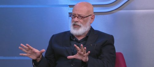 Fil&oacute;sofo Luiz Felipe Pond&eacute; aponta erro de Monark (Reprodu&ccedil;&atilde;o)