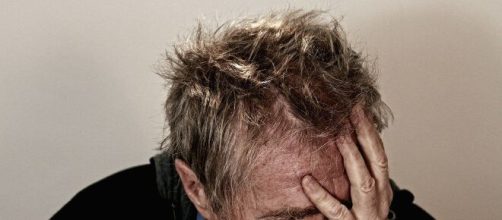 Pessoas bem-sucedidas tamb&eacute;m sofrem com problemas na vida. (Arquivo Blasting News)