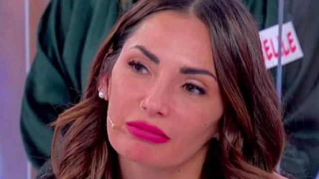 Uomini e Donne, che lite tra Ida e Diego: scena censurata? - corrieredellosport.it