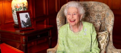 Isabel II presenta un resfriado (Twitter, RoyalFamily)