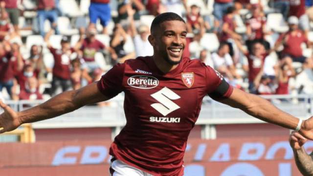 Inter e Milan si sfidano per Bremer.